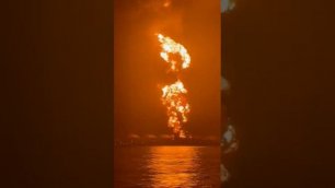 ⚡️Появилось видео мощного пожара на нефтебазе на Кубе.