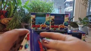 БРАВЛ СТАРС открываю  ЯЩИКИ с коллекционными ФИГУРКАМИ из игры Brawl Stars. Попалась легендарка!