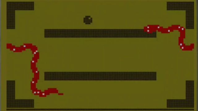 Playing Old Nokia snake game but in Android