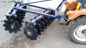 Дисковая борона 1.5м китайская 1BQX 1.5. На мини тракторе уралец180.