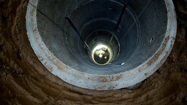 как правильно выкопать ровный колодец 15 метров глубиной смотреть онлайн