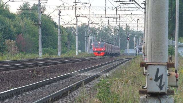 Электропоезда ЭД4М-0397, ЭД4М-0004 смотреть онлайн