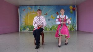 Номер с ложками