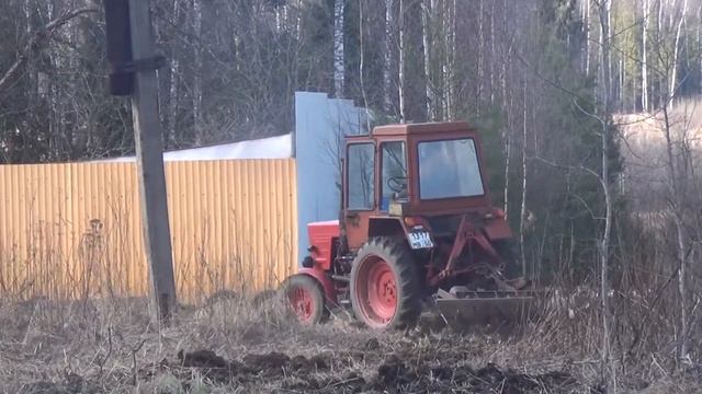 Дискование трактором Т-25 смотреть онлайн