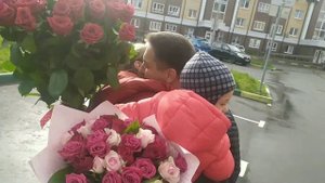 ПОДАРИЛ МАШИНУ ЖЕНА В ШОКЕ ОТ ПОДАРКА