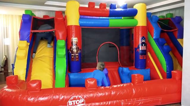 АКВАПАРК ДОМА новая ГИГАНТСКАЯ ГОРКА и очередной потоп смотреть онлайн