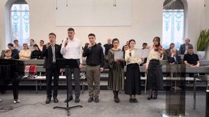 Крест сегодня носят на цепочке || группа 🎻