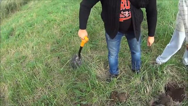 Хочу пожрать - Нашли с металоискателем странную находку Андроид в шоке смотреть онлайн