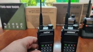"Универсальный солдат". Короткий обзор Radtel RT850 и попутно Abbree AR518.