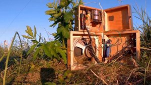 Детекторный приемник в поле.