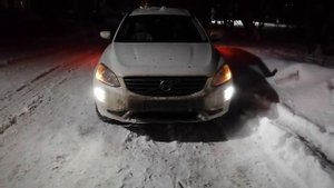 Volvo Xc60 2014 моргают ходовые огни