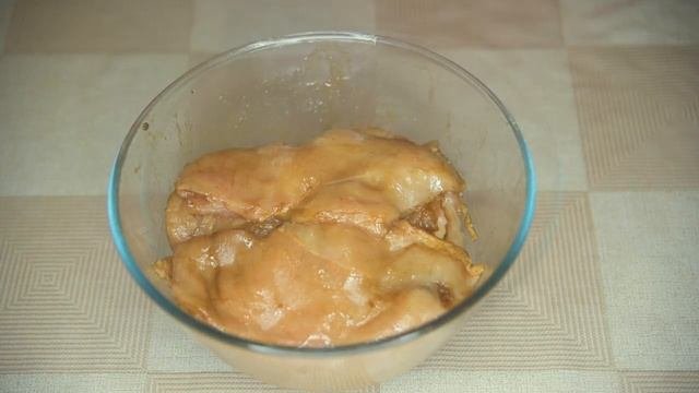 Быстрый и вкусный ужин. КУРИНЫЕ РУЛЕТИКИ с сочной начинкой.