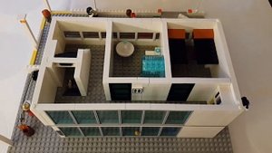 Часть 1. Трёхэтажный дом из Лего. Обзор