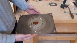 Вставка для ФРЕЗЕРНОГО стола из дисковой ПИЛЫ. Своими руками.