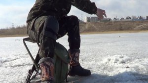 Карась на мотыля! Апрель. Озеро Кенон, Забайкальский край!