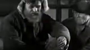 белые-пришли грабят,красные-пришли грабят.