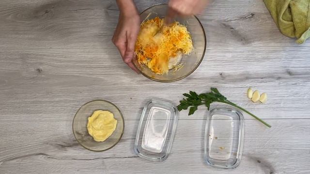 Как приготовить ОЧЕНЬ ВКУСНЫЙ САЛАТ из ВАРЕНОЙ МОРКОВИ, с сыром, чесноком, майонезом - рецепт