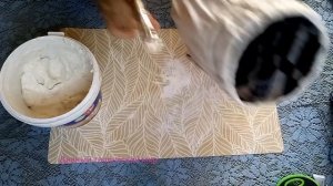 Идея из пластиковых бутылок. Ваза своими руками. DIY plastic bottle vase.