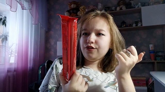 ОТКРЫВАЕМ СЮРПРИЗБОКС С ЕДОЙ