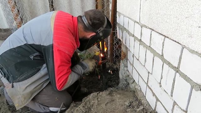 Врезка в действующий газопровод под давлением.