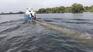 Антарес ход под подвесным мотором 18 сил . Скорость 11км/ч.