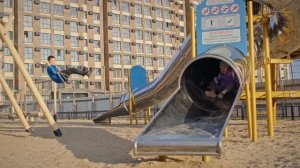 Как должна выглядеть детская площадка, на которой будет играть ваш ребенок?