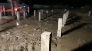 Монтаж бетонных свай для дома из бруса
