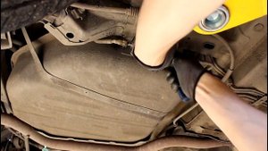 Chevrolet Epica Шевроле Эпика 2011 года Замена топливного фильтра