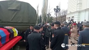 Донецк провожает командира батальона "Спарта" в последний путь