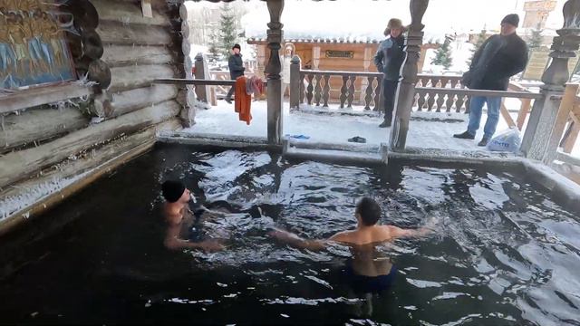 Водопад зимой | Гремячий ключ #купаниезимой 💧🥶💧 #мороз ❄ -30 градусов