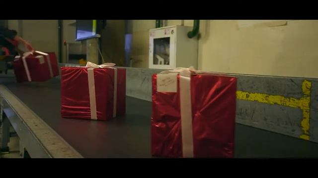 Рождественский багаж Санты в Пулково смотреть онлайн