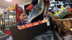 Работаю в магазине 364 дня!!!