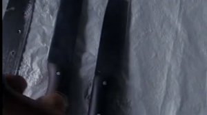 Нож из шины от бензопилы.