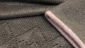 МК для начинающих _Двухсторонняя шапка и палантин спицами_ Часть 2