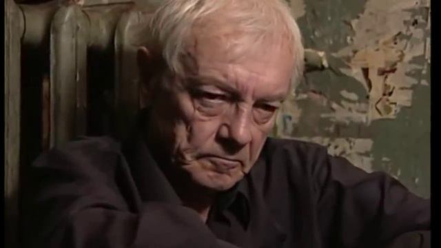 Законник Барон входит в хату