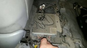 Замена магнитолы, Установка камеры заднего хода Toyota Land Cruiser 100