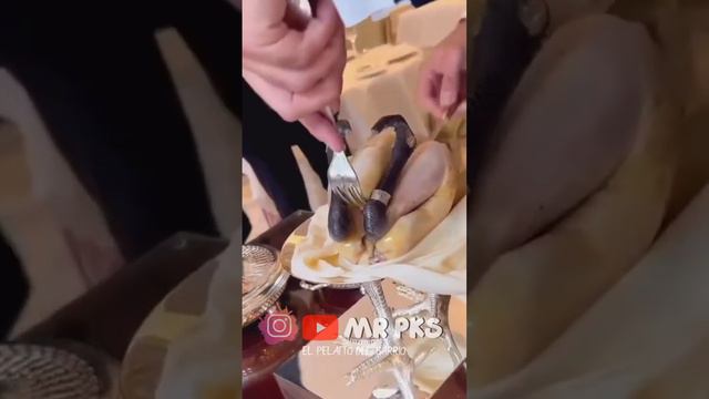 Pollo a la Orin смотреть онлайн