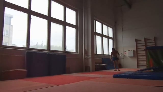 Jump tramp (part 1) смотреть онлайн