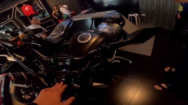 The New Honda CB500F 2022 First Review -  compare with CB500X