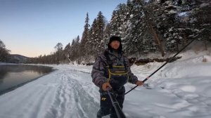 Зимняя рыбалка на поплавок. Как ловить зимой на поплавок. Ловля зимой на поплавок.
