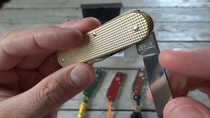 Victorinox Cadet Alox Limited Edition 2019 unbox review