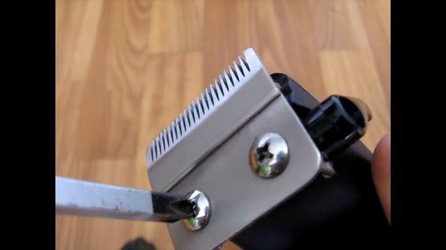 Настройка машинки для стрижки волос. Выставление ножей. смотреть онлайн