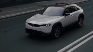 Первый электромобиль Mazda MX-30