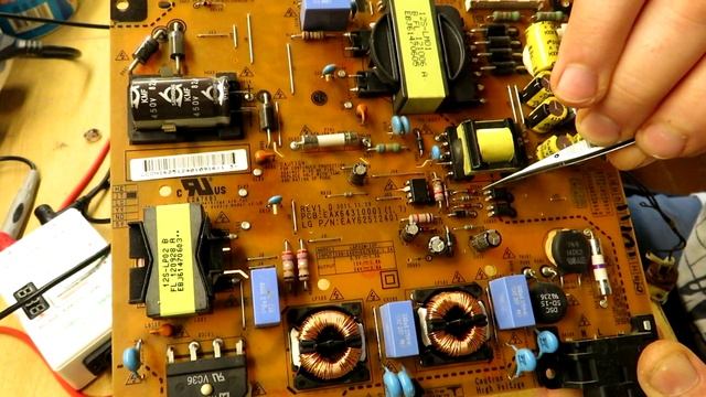 Ремонт телевизора LG 32LS570T нет дежурки после грозы - замена ШИМ смотреть онлайн