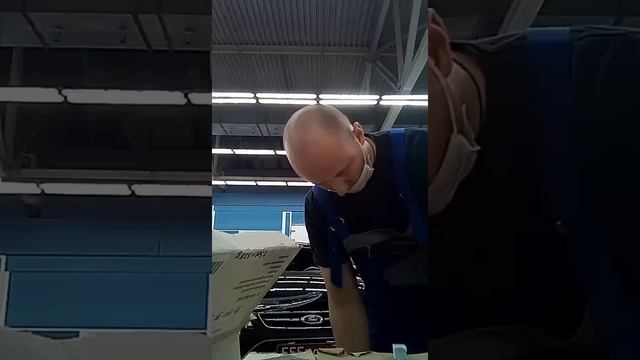 замена лобового стекла форд мондео