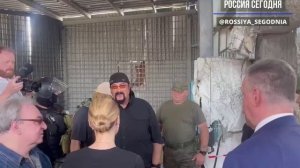 Стивен Сигал снимает фильм о Донбассе
