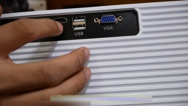 प्रोजेक्टर का वेयरहाउस  Best LED projector for IPL watching Projector wholesale dealer Nehru place
