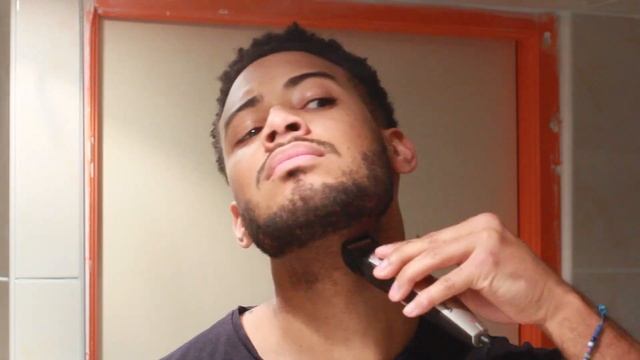 Se raser avec une tondeuse pas cher [YOMIKE] смотреть онлайн