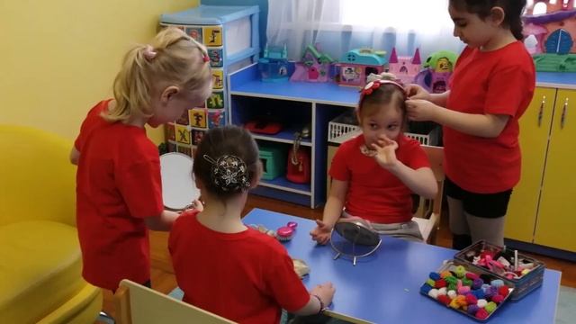 парикмахерское смотреть онлайн