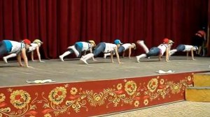 Танец "Озорницы" (Three little birds)